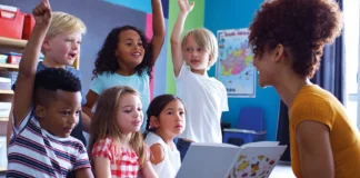 Reading readiness young children in classroom